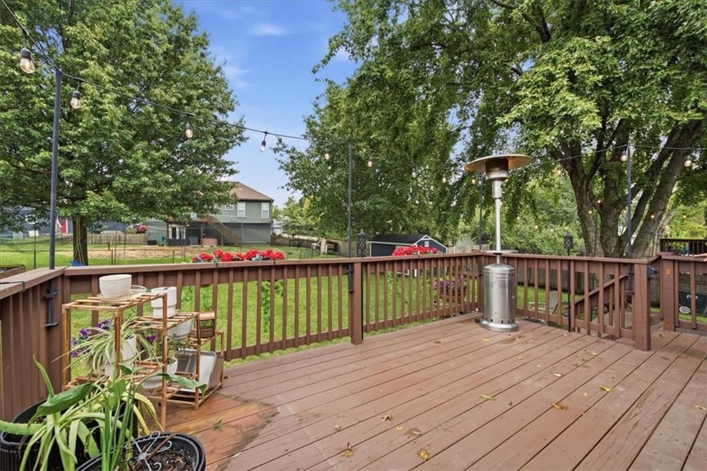 Photo 29 of 30 - 1708 Brent Lane, Greenwood, MO 64034