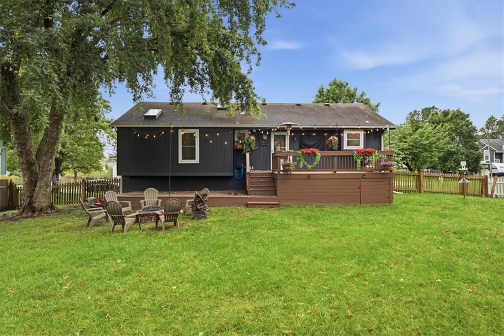 Photo 30 of 30 - 1708 Brent Lane, Greenwood, MO 64034