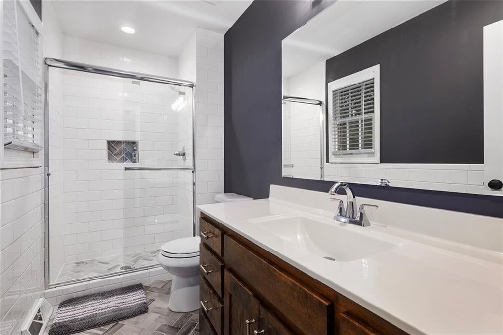 1001 Wyckwood Drive — photo 15