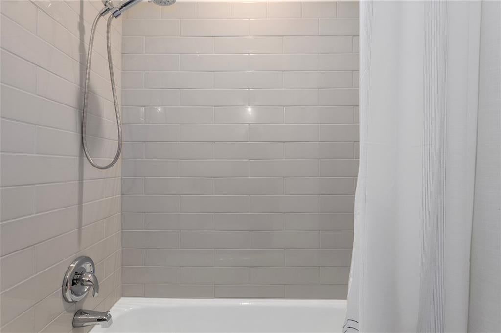 1001 Wyckwood Drive — photo 22