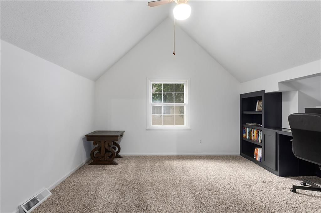 1001 Wyckwood Drive — photo 24