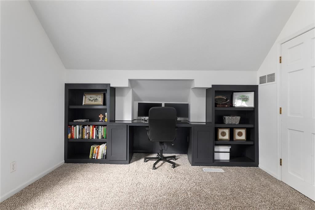 1001 Wyckwood Drive — photo 25