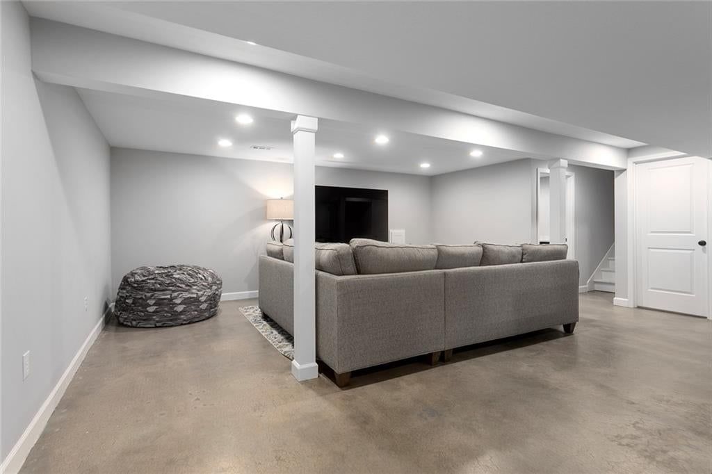 1001 Wyckwood Drive — photo 29