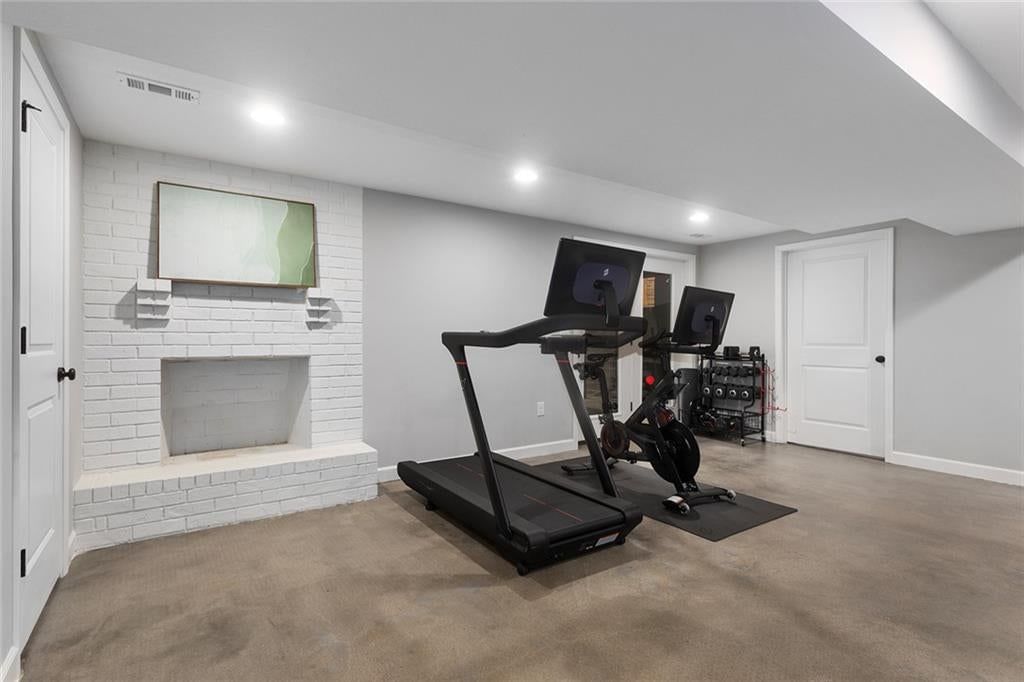 1001 Wyckwood Drive — photo 31