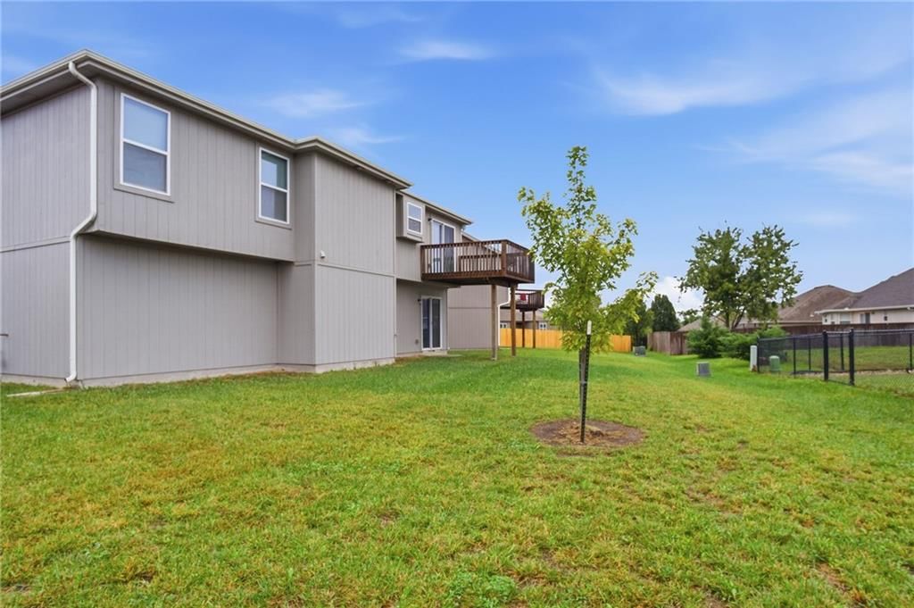 Photo 31 of 42, 21806 Lucca Circle, Peculiar, MO 64078