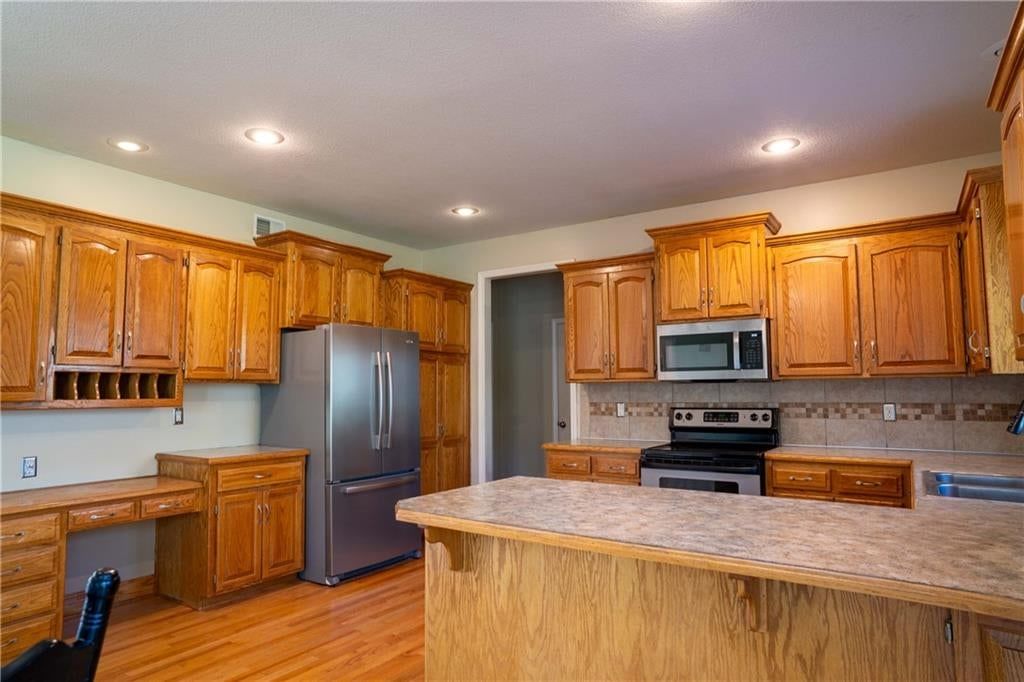 10760 N Laurel Avenue — photo 14