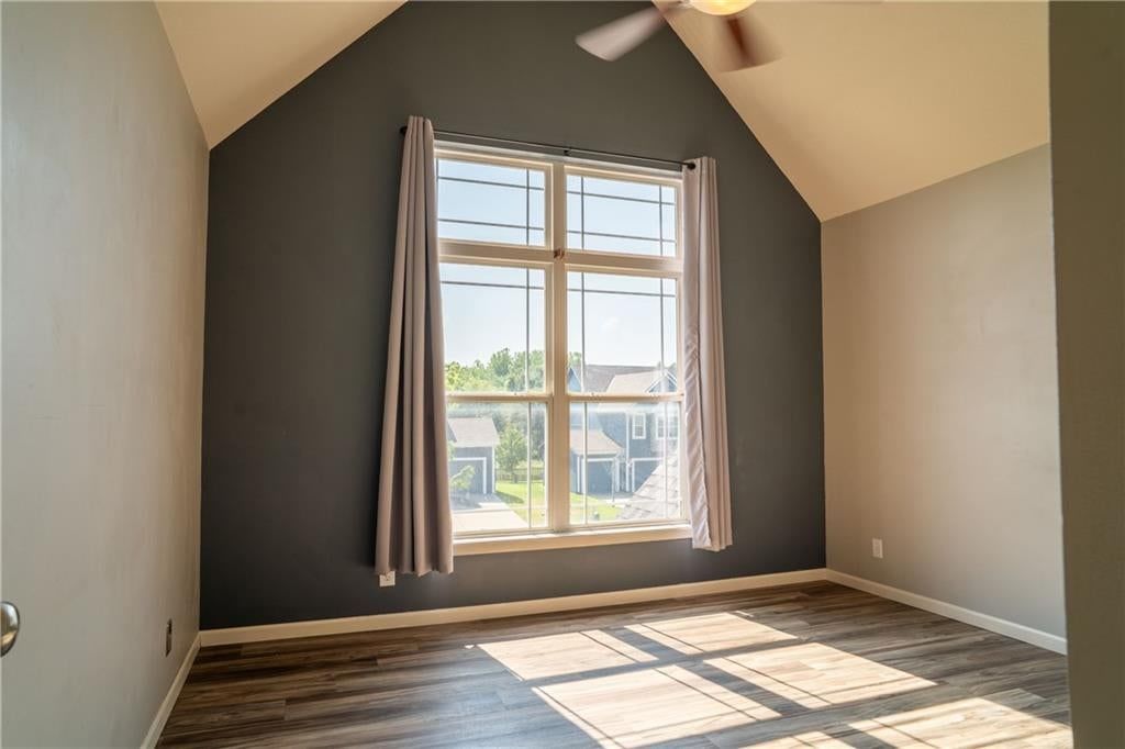 10760 N Laurel Avenue — photo 25