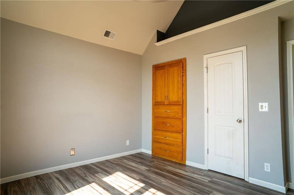 10760 N Laurel Avenue — photo 26