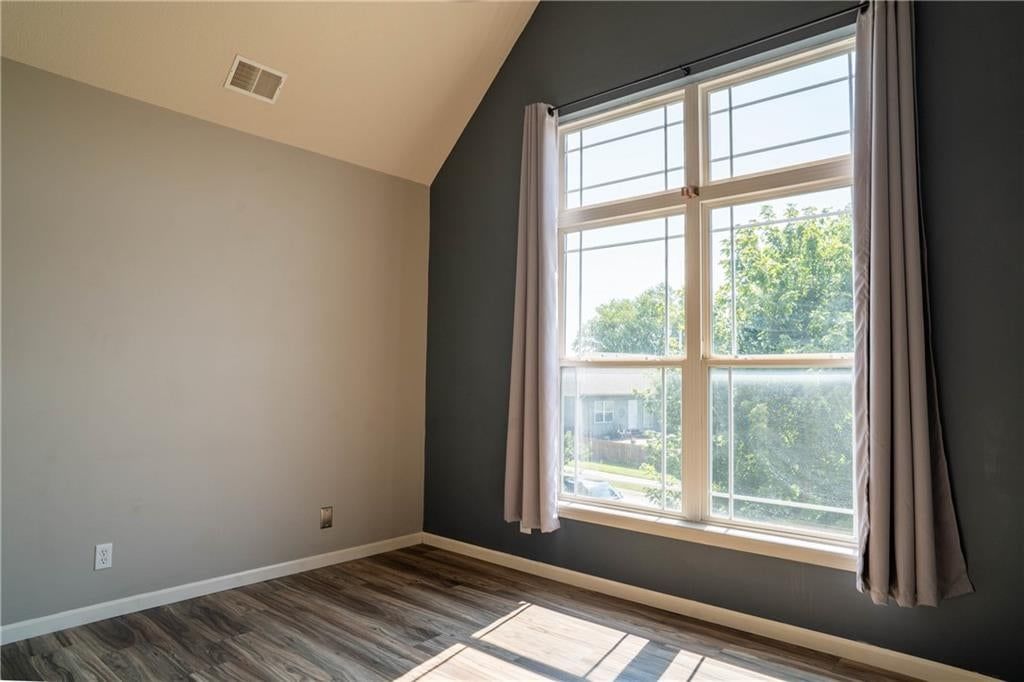 10760 N Laurel Avenue — photo 27