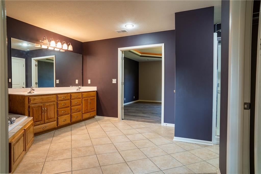 10760 N Laurel Avenue — photo 34