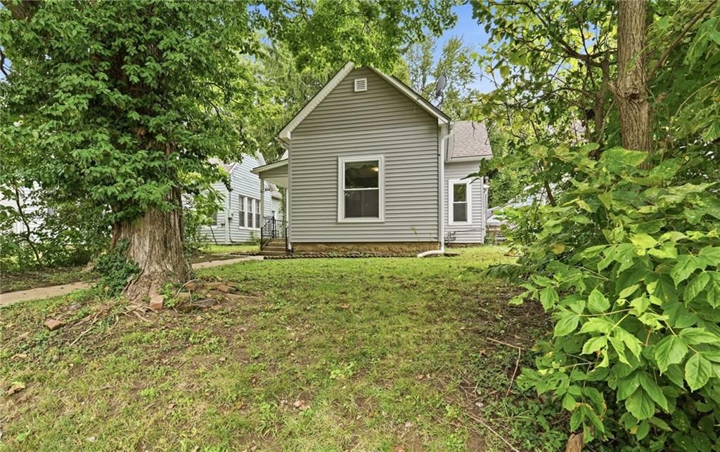 412 S Hocker Avenue, Independence, MO: listing photo 2