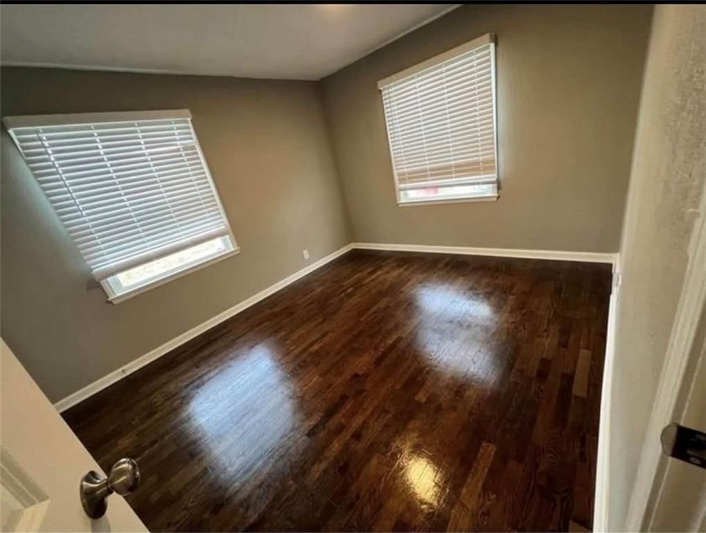 114 E CASS Street — photo 8