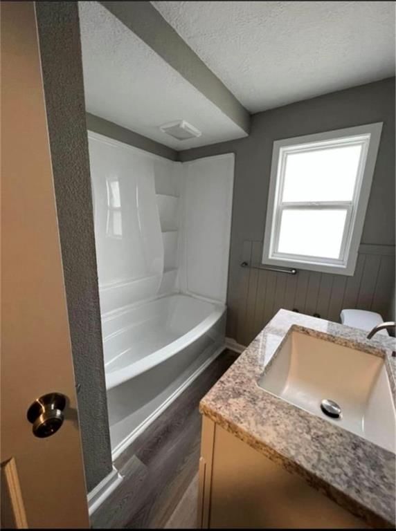 114 E CASS Street — photo 9
