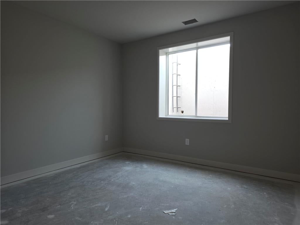 Photo 20 of 33 - 14594 Amanda Lane, Basehor, KS 66007