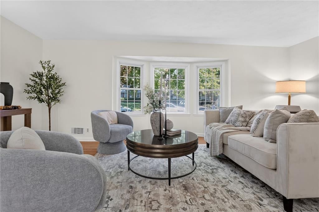 8940 Conser Street, Overland Park, KS: listing photo 2
