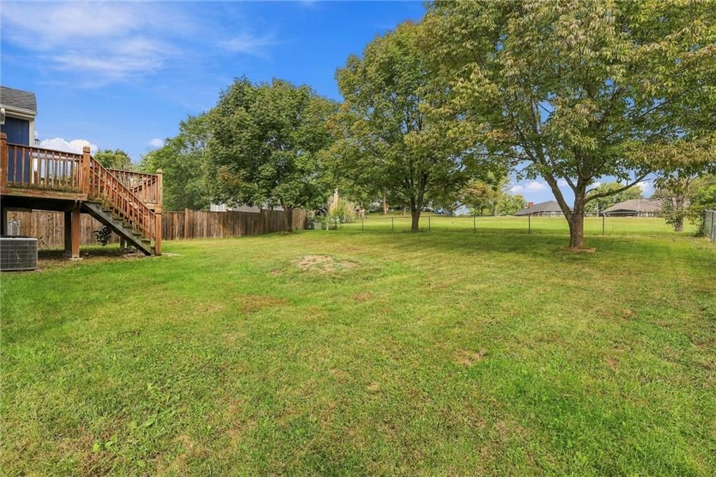 1309 Deena Street — photo 27