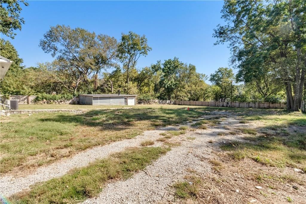 Photo 37 of 47 - 8657 E 57th Street, Kansas City, MO 64129