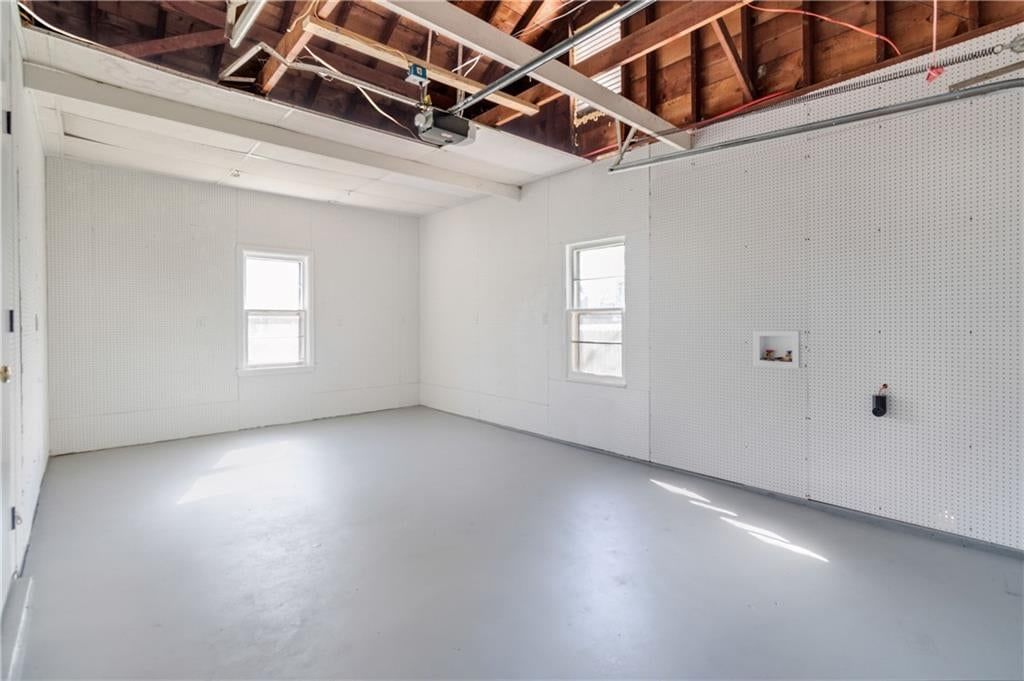 Photo 32 of 47 - 8657 E 57th Street, Kansas City, MO 64129