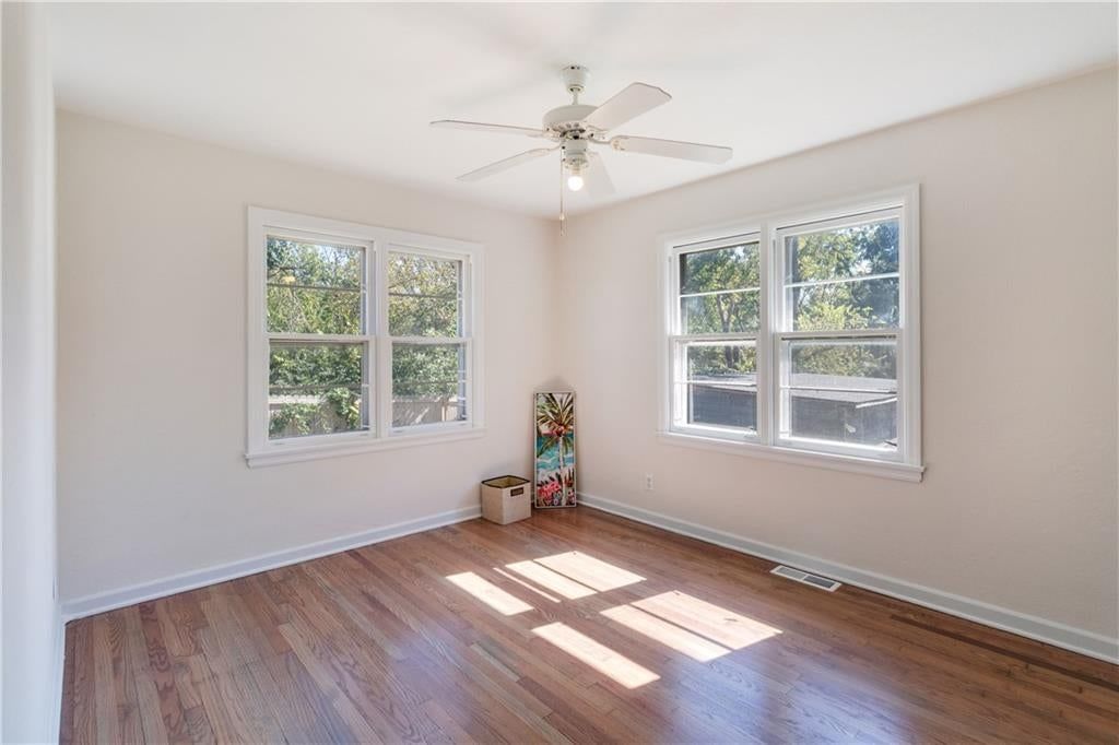 Photo 27 of 47 - 8657 E 57th Street, Kansas City, MO 64129