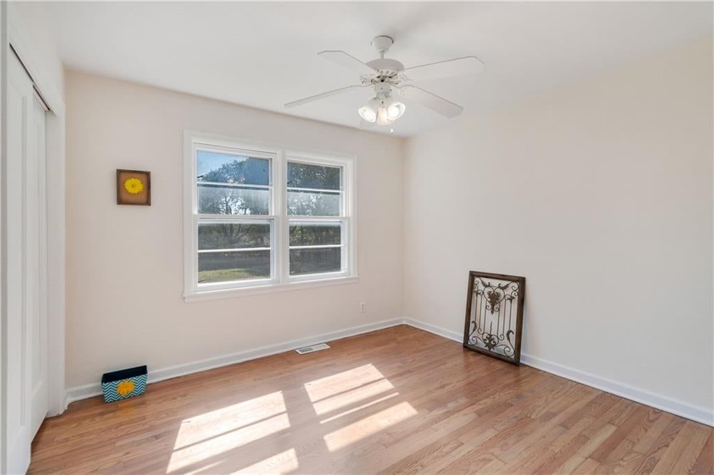 Photo 28 of 47 - 8657 E 57th Street, Kansas City, MO 64129