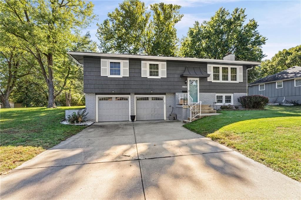 9405 E 84th Street, Raytown, MO: listing photo 2
