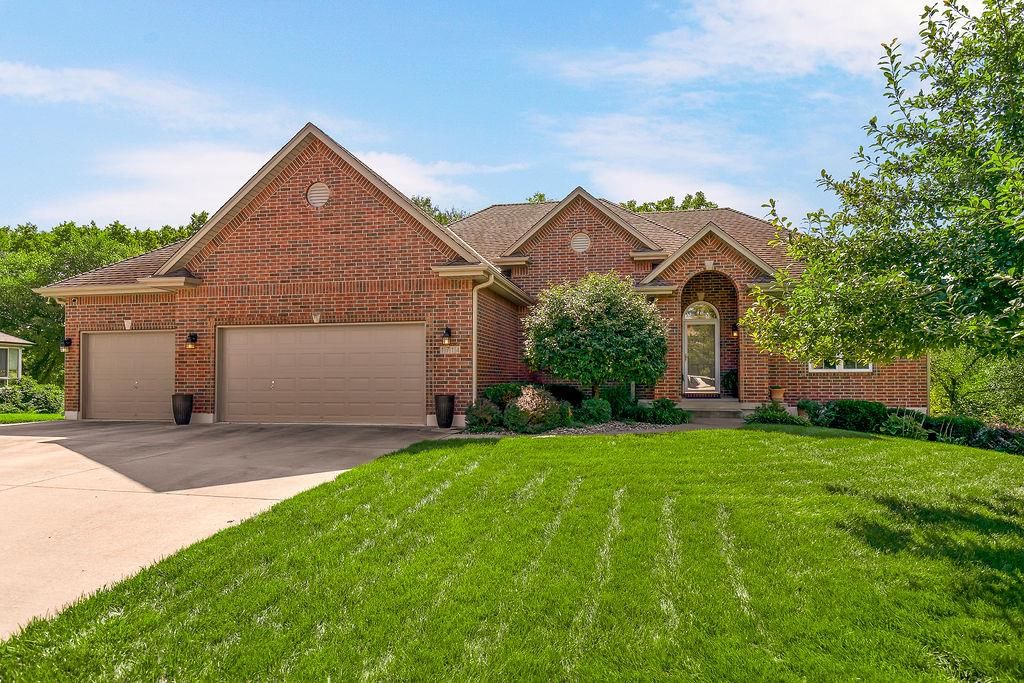 1714 SW 24th Street, Blue Springs, MO