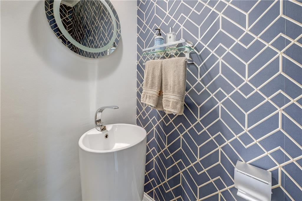 7615 Johnson Drive — photo 5