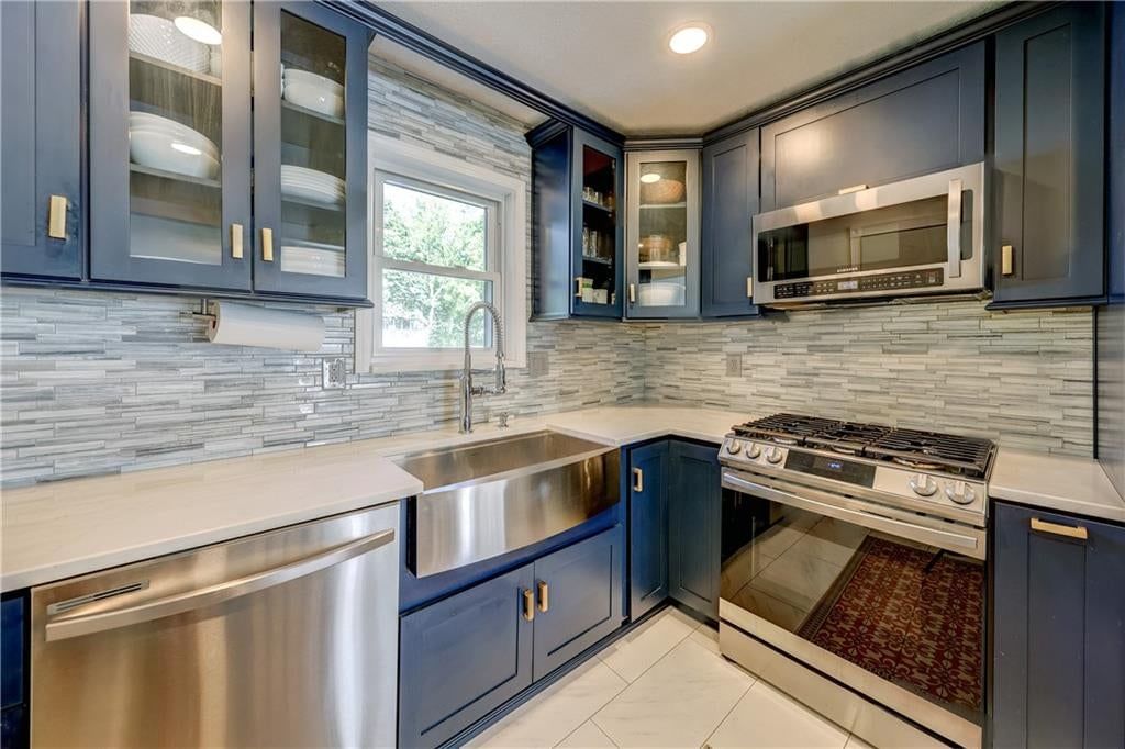 7615 Johnson Drive — photo 8