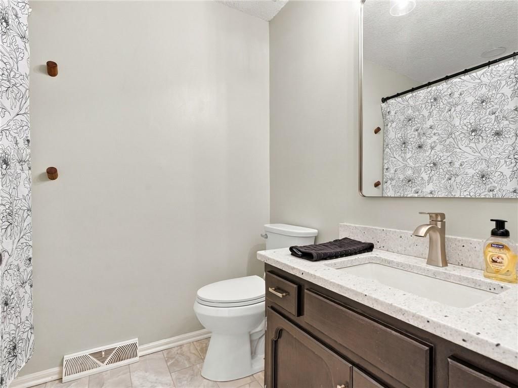 615 Nashua Road — photo 21