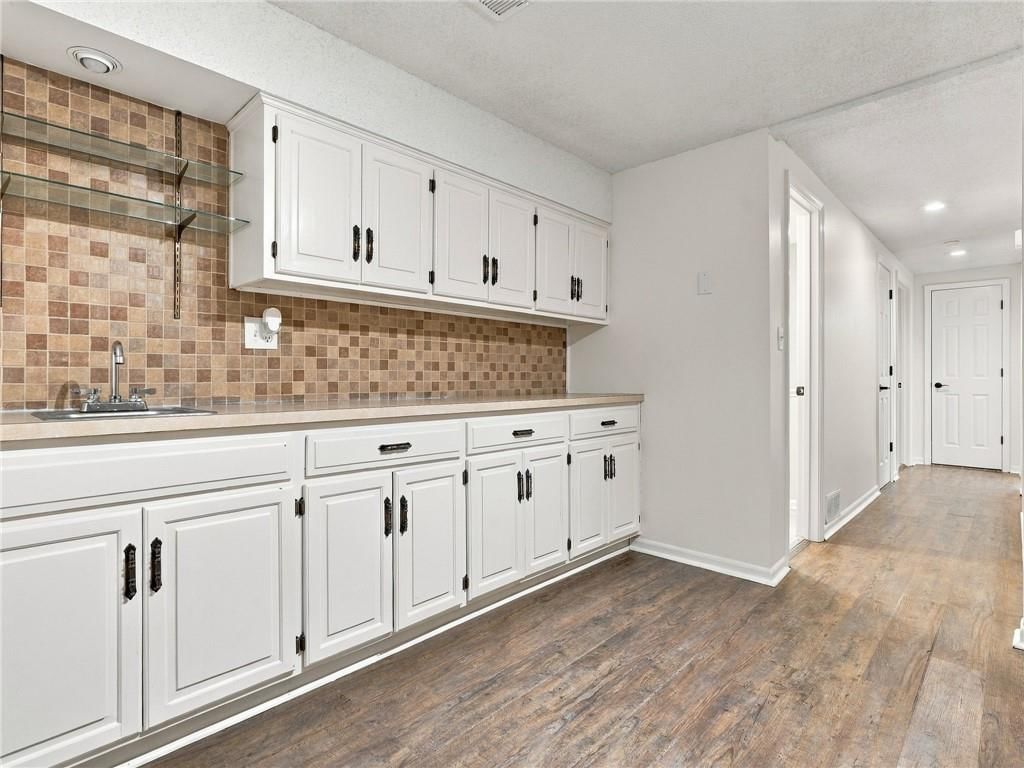 615 Nashua Road — photo 22