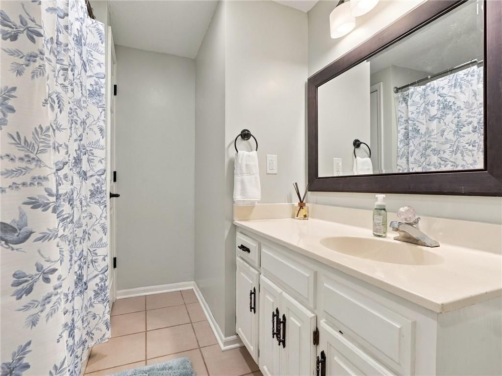 615 Nashua Road — photo 31
