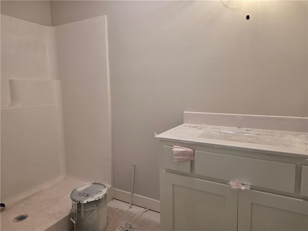 Photo 16 of 34 - 14584 Amanda Lane, Basehor, KS 66007