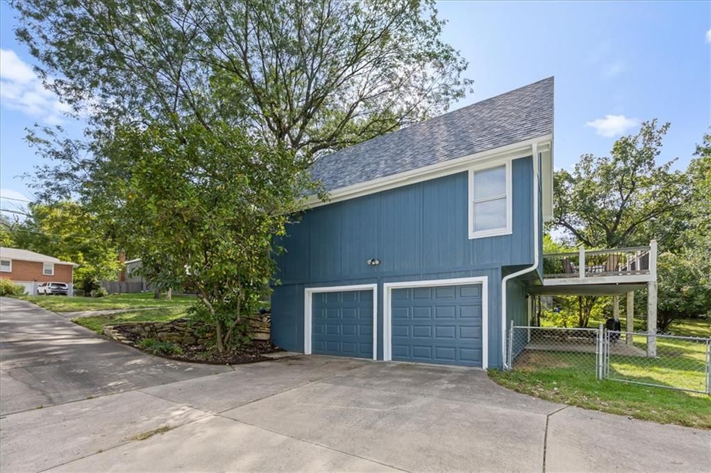 5122 Hardy Street — photo 28