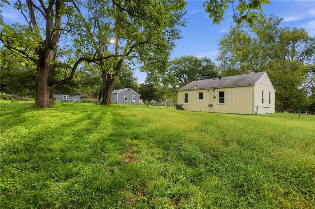 6140 Sloan Avenue — photo 28