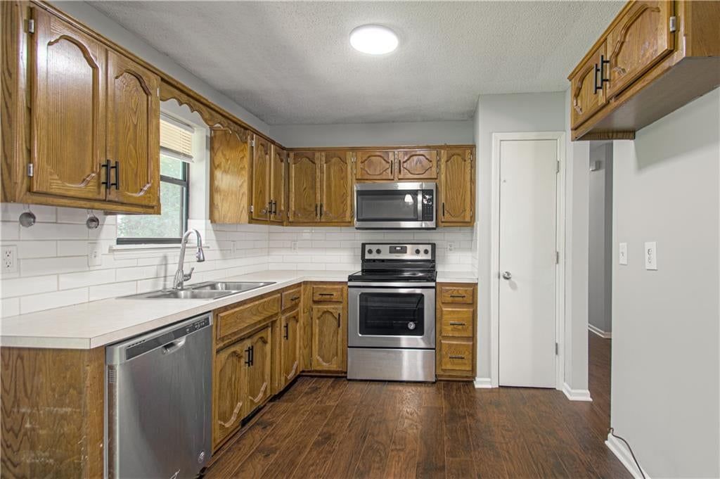 8904 NE 72nd Street — photo 11