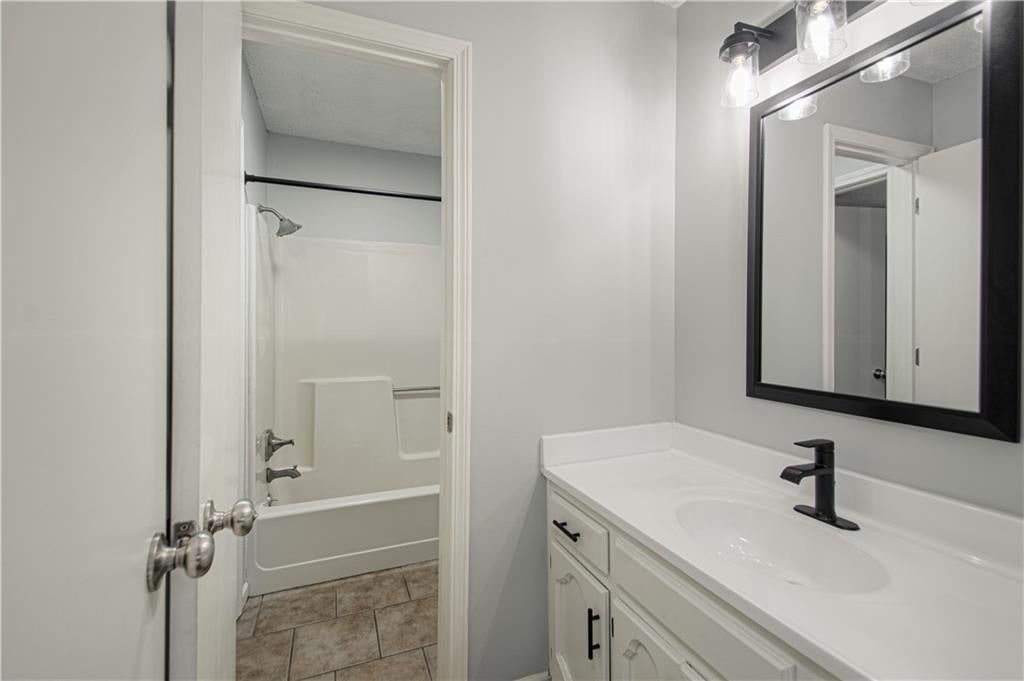 8904 NE 72nd Street — photo 18