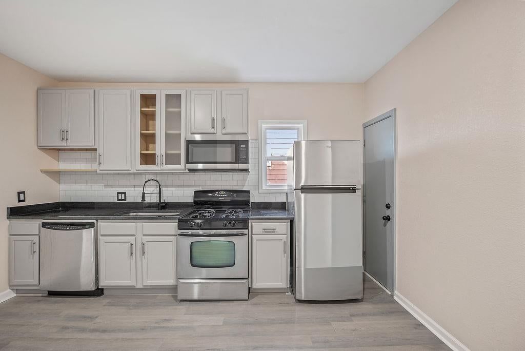 108 S 17th Street — photo 15