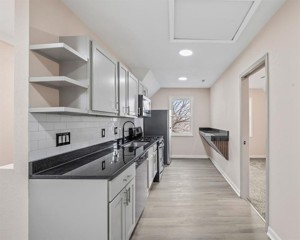 108 S 17th Street — photo 34