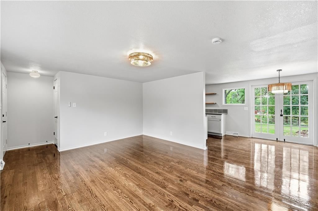 4005 NW 52nd Street — photo 7