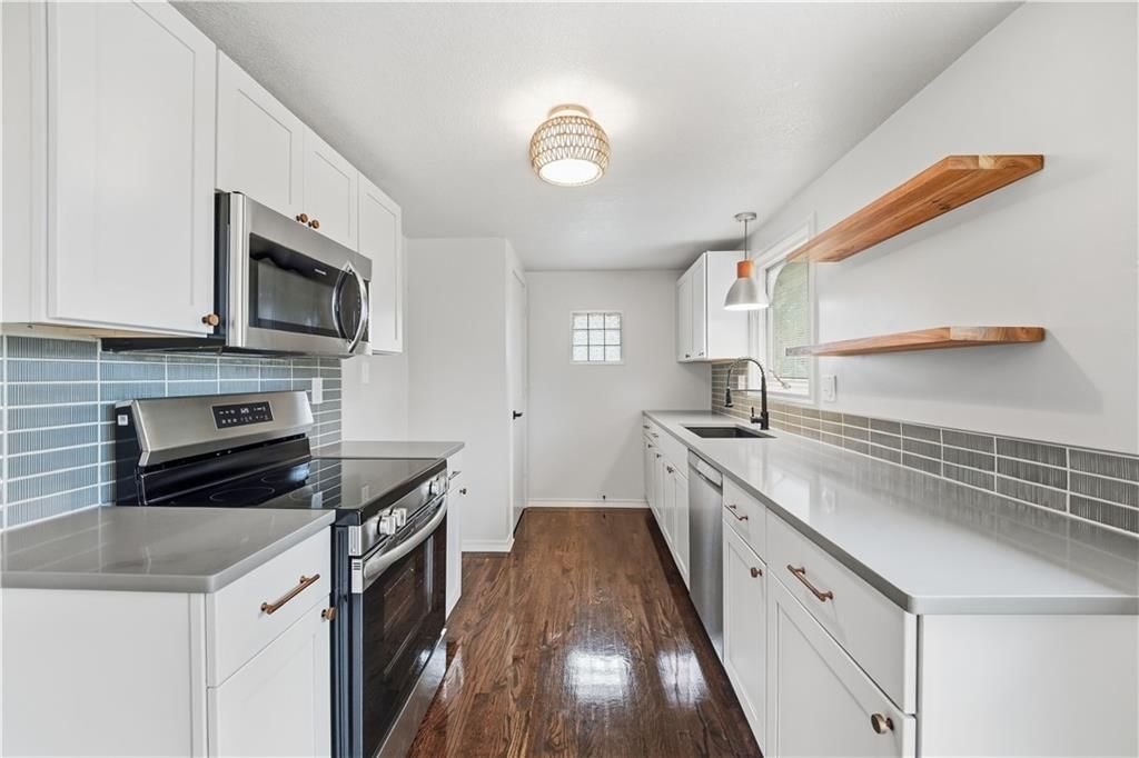 4005 NW 52nd Street — photo 11