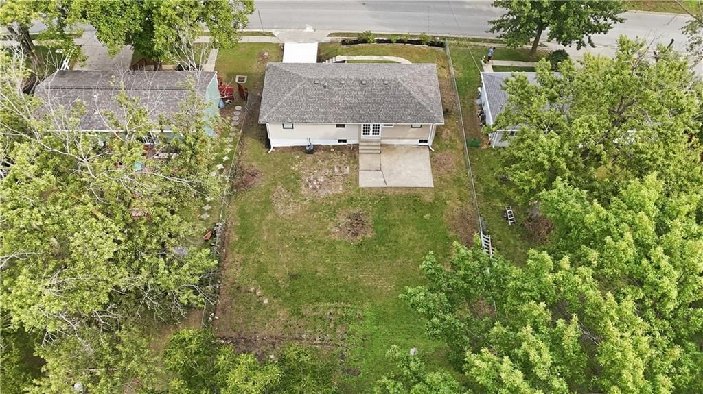 4005 NW 52nd Street — photo 40
