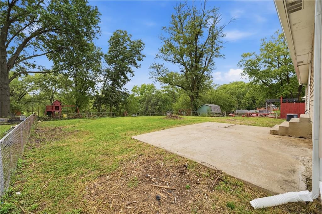 4005 NW 52nd Street — photo 43