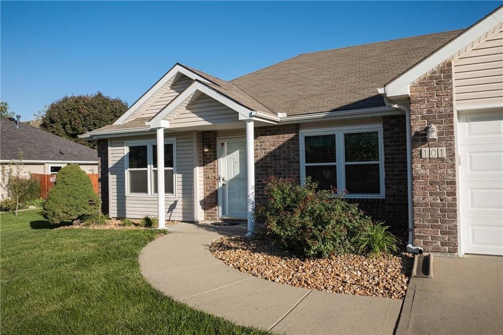 Covered front porch at 101 Sun Garden Street, Blue Springs, MO 64064
