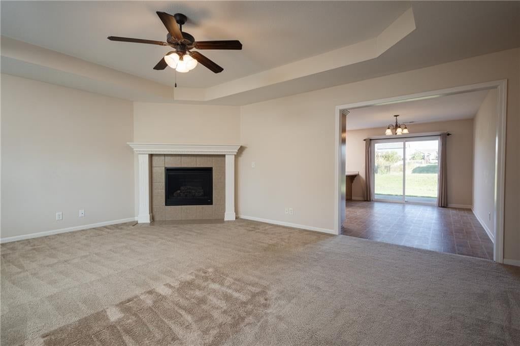 Photo 11 of 38 - 101 Sun Garden Street, Blue Springs, MO 64064