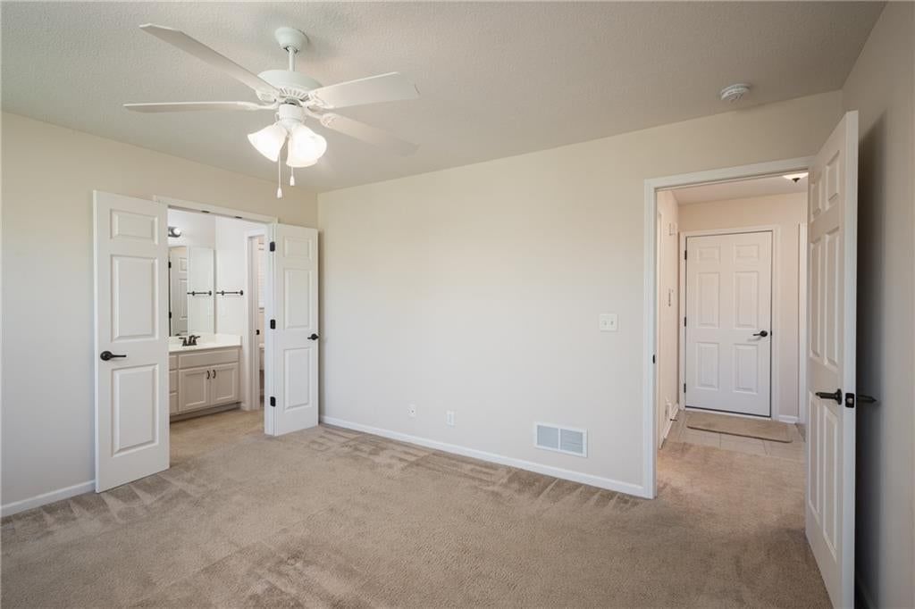 Photo 30 of 38 - 101 Sun Garden Street, Blue Springs, MO 64064