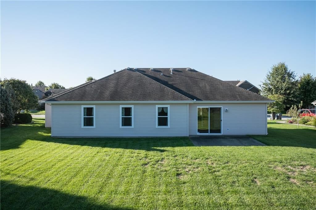 Photo 36 of 38 - 101 Sun Garden Street, Blue Springs, MO 64064