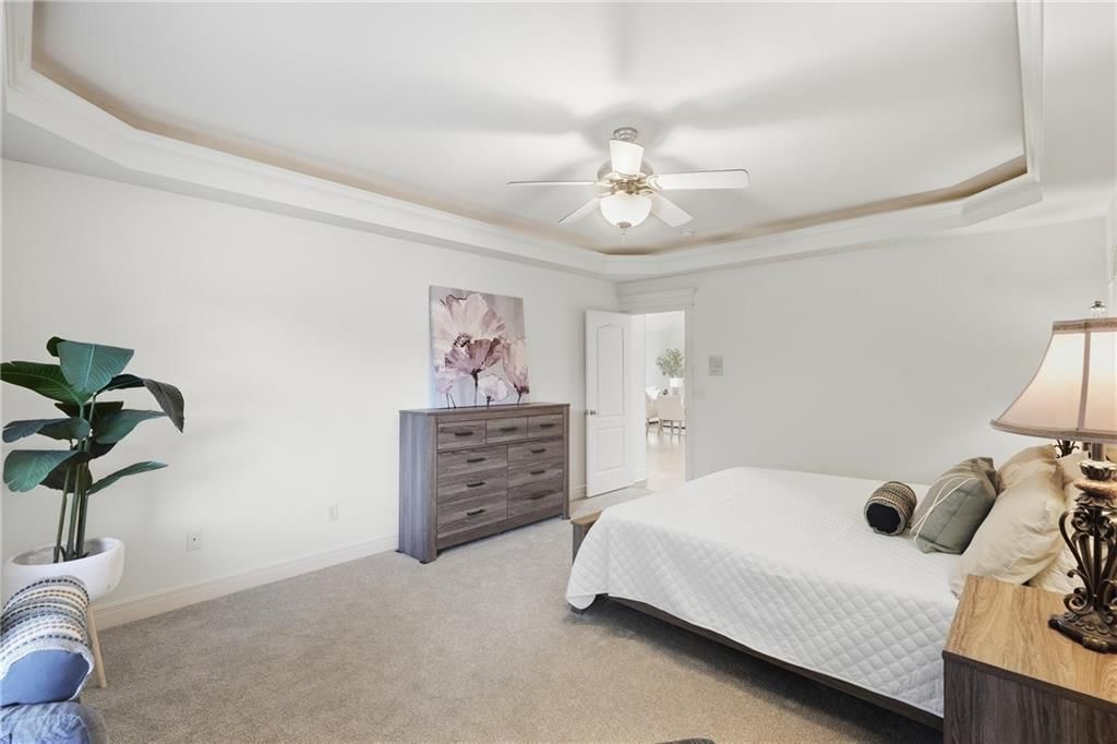 Photo 34 of 47 - 10429 N Lawn Avenue, Kansas City, MO 64156