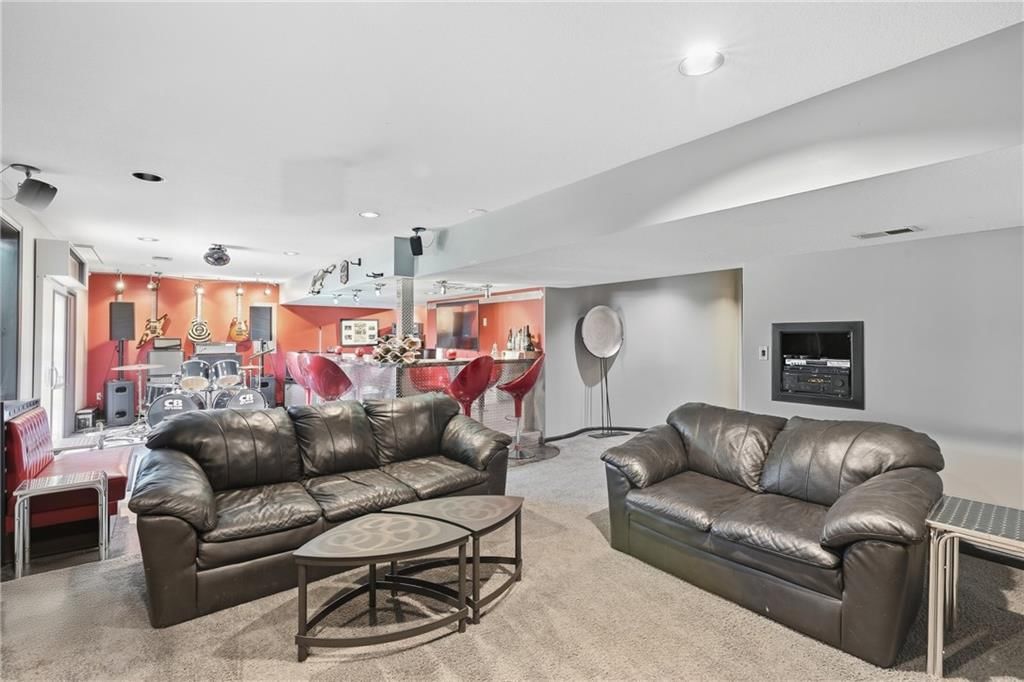 Photo 37 of 47 - 10429 N Lawn Avenue, Kansas City, MO 64156