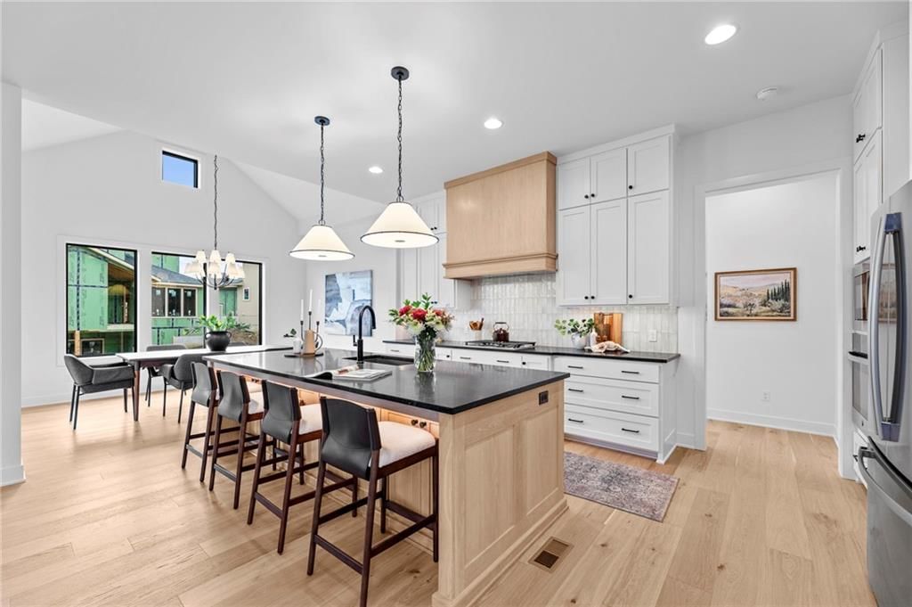 17609 Knox Street — photo 9