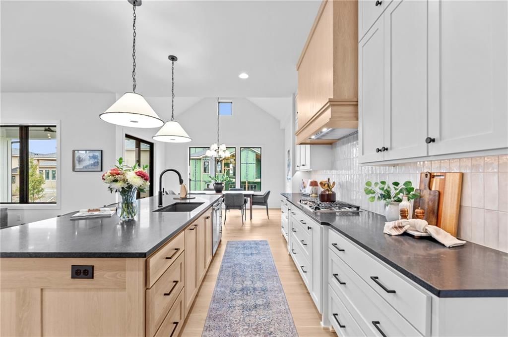 17609 Knox Street — photo 10